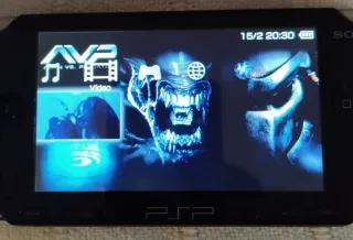 PSP 1004, giochi e film.