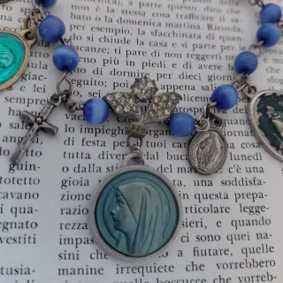 Collana con medaglie votive