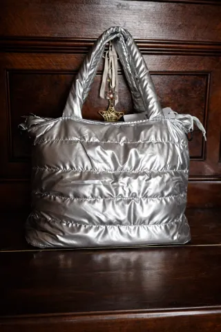 Borsa Donna Argento Effetto Piumino – Shopper Trap