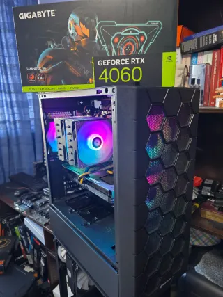 Gaming Ryzen 7-8700 RTX 3060ti 16GB Ddr5 SSD