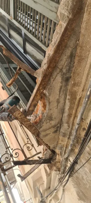 Busco un paleta de 1 con carnet de conducir