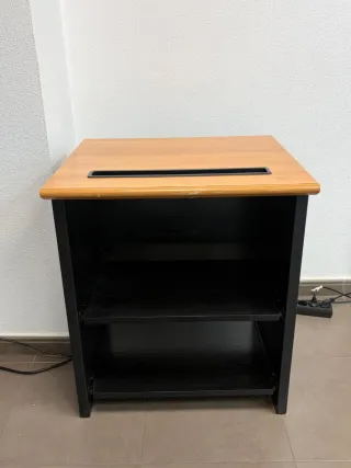 Conjunto de muebles de oficina de madera