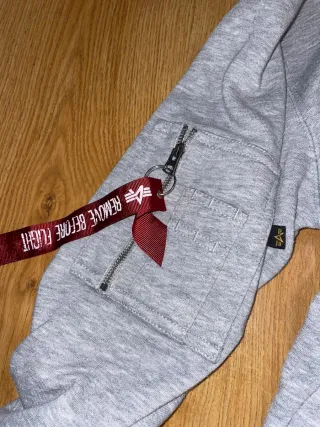 Sudadera Alpha Industries Gris con Llavero