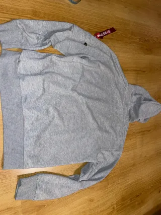 Sudadera Alpha Industries Gris con Llavero