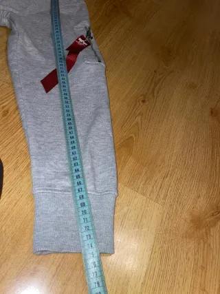 Sudadera Alpha Industries Gris con Llavero