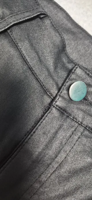 Pantalones de cuero mujer