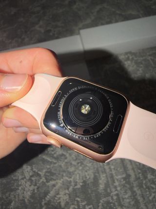 Apple Watch Series 5 40mm GPS + Cellular Oro