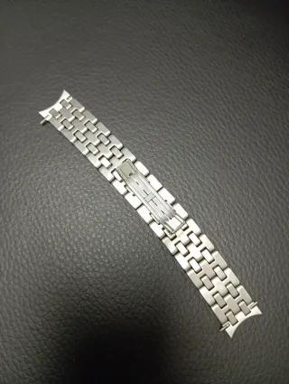 Correa Raymond Weil Tango 5560 oro y plata.