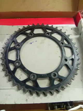 Vendo kit de arrastre KAWASAKI KLR 650