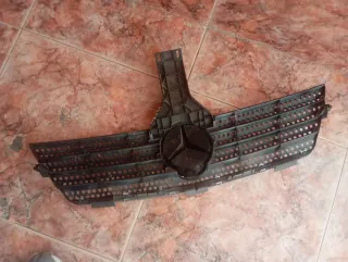 Rejilla  mercedes 220