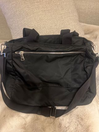 Bolso Prada Negro Nylon en perfecto estado.