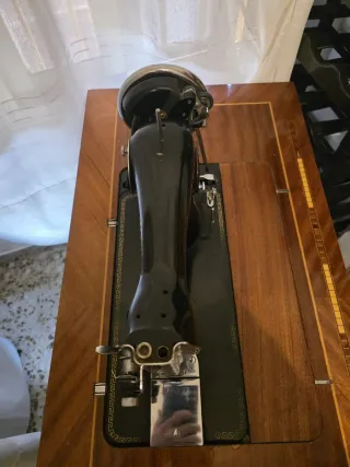 Maquina de coser Alfa
