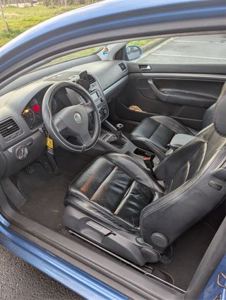 Volkswagen Golf V 1.9 TDI 105CV