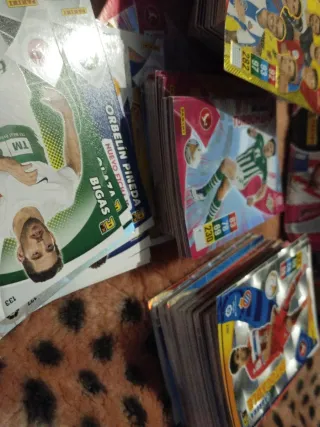 Caja Cromos Adrenalyn LaLiga Santander 2021-22