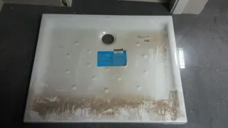 Plato de ducha de porcelana ROCA