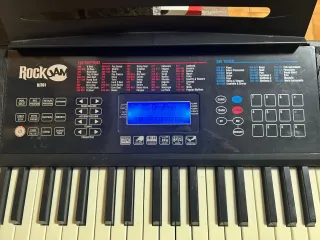 Teclado RockJam RJ761 con soporte y banco