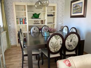 Comedor con 8 sillas