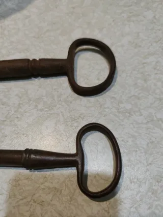 Coppia chiavi antiche