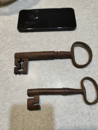 Coppia chiavi antiche