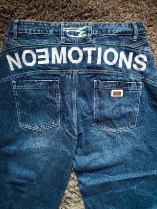 Pantalón noemotions
