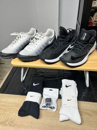 CHOLLO!! 2 Pares Zapatillas Nike Talla 44.5