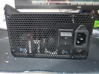 Fuente de alimentación CORSAIR RM1000i