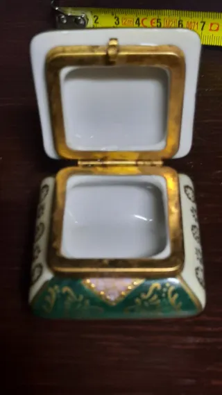 Scatolina in porcellana nippon vintage