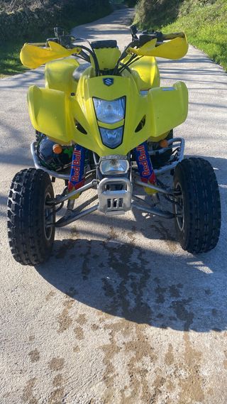 Quad suzuki ltz 400