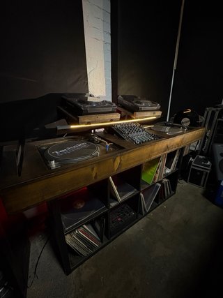 Muebles para equipo DJ