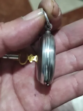 Bonito reloj de bolsillo antiguo de plata 37mm
