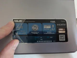 Portátil Asus F550L