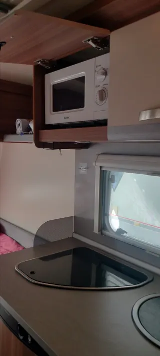 Caravana WEINSBERG CARA ONE 390 QD