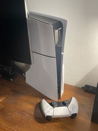 PlayStation 5 Slim con lector + mando