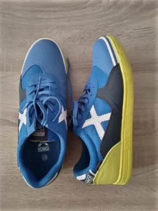 (38) Zapatillas Munich