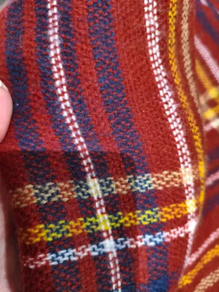 Bufanda cuadros tonos granates