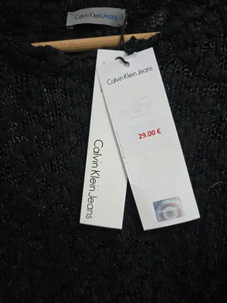 Jersey Calvin Klein Negro