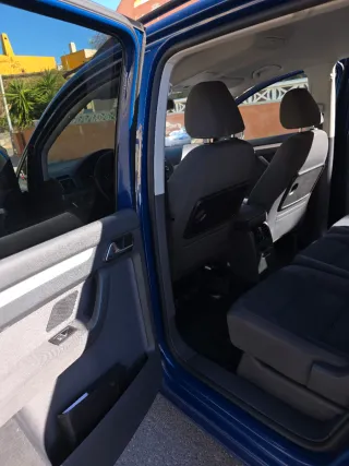 Volkswagen Touran 2011