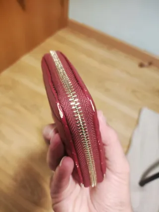 Cartera Tommy Hilfiger roja