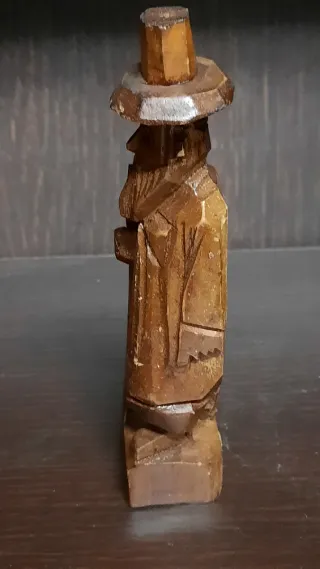 Figura uomo legno intagliato vintage