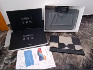 Triple Monitor portátil 16"