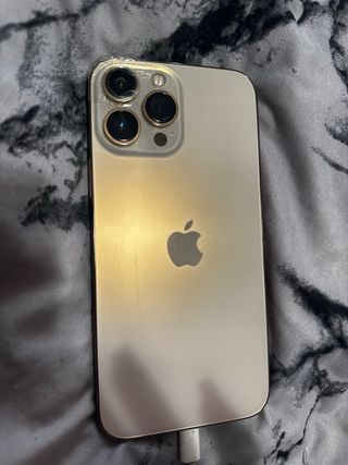 IPHONE 13 PRO MAX (1 cámara rota)