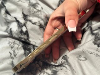 IPHONE 13 PRO MAX (1 cámara rota)