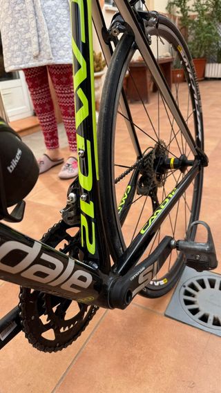 Bicicleta Cannondale CAAD con cuadro de aluminio a