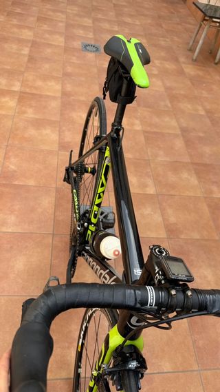 Bicicleta Cannondale CAAD con cuadro de aluminio a