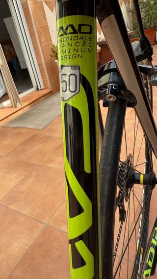 Bicicleta Cannondale CAAD con cuadro de aluminio a