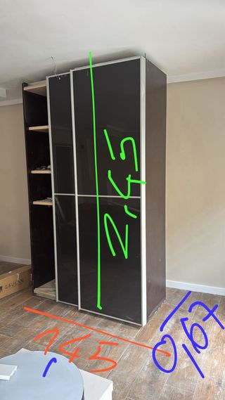 2 armarios grandes con puertas correderas