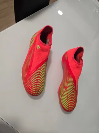 Botas de fútbol