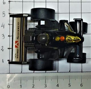 DOS COCHES DE JUGUETE VINTAGE