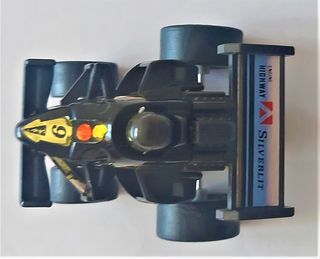 DOS COCHES DE JUGUETE VINTAGE