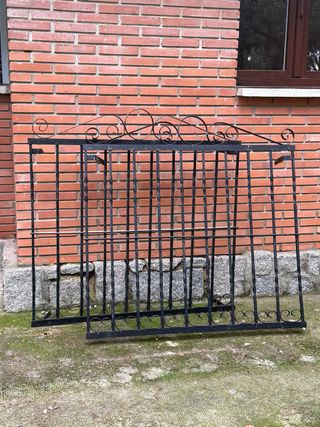 Lote de verjas de hierro forjado